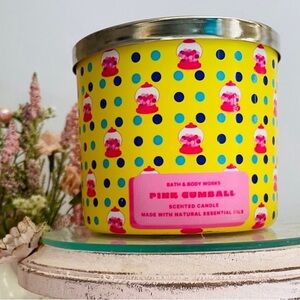Bath & Body Works Bubble Gum Candle pink